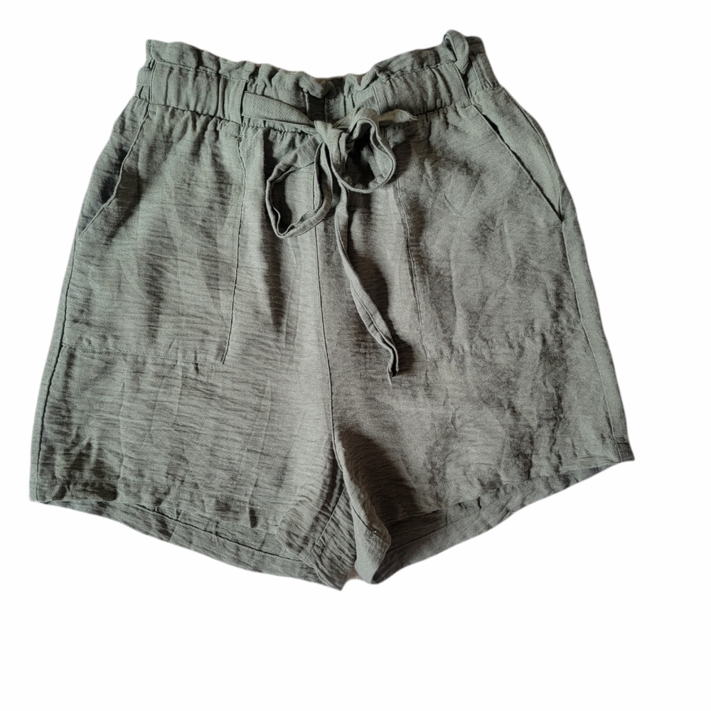 New look green high waisted shorts with Tie waist
